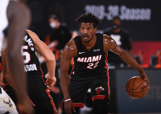 NBA季后赛次轮，巴特勒40分抢断绝杀热火晋级